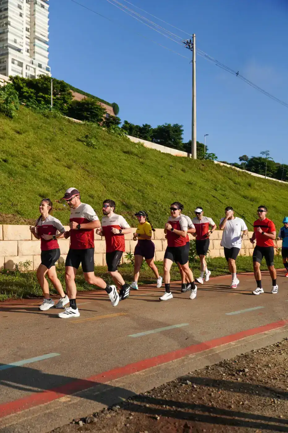 Grupo Saab correndo